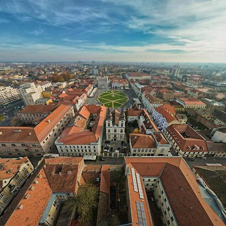 Cozy Apartment In The Historical City Center Timişoara Exteriör bild