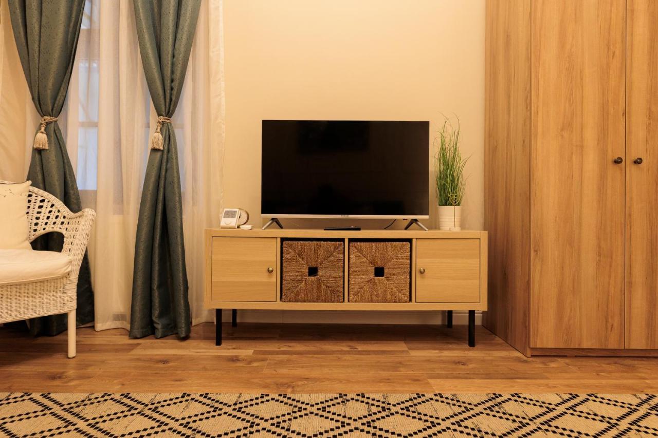 Cozy Apartment In The Historical City Center Timişoara Exteriör bild