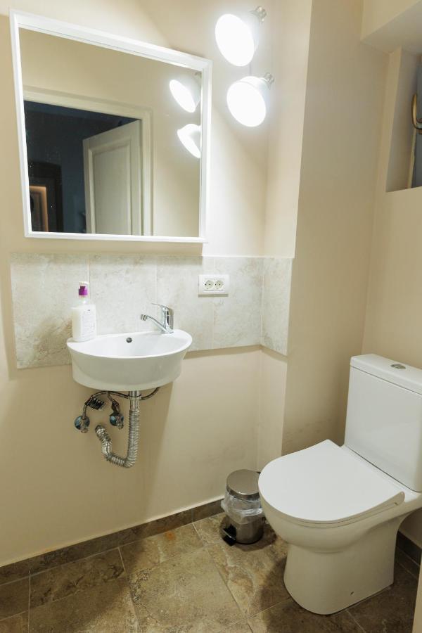 Cozy Apartment In The Historical City Center Timişoara Exteriör bild