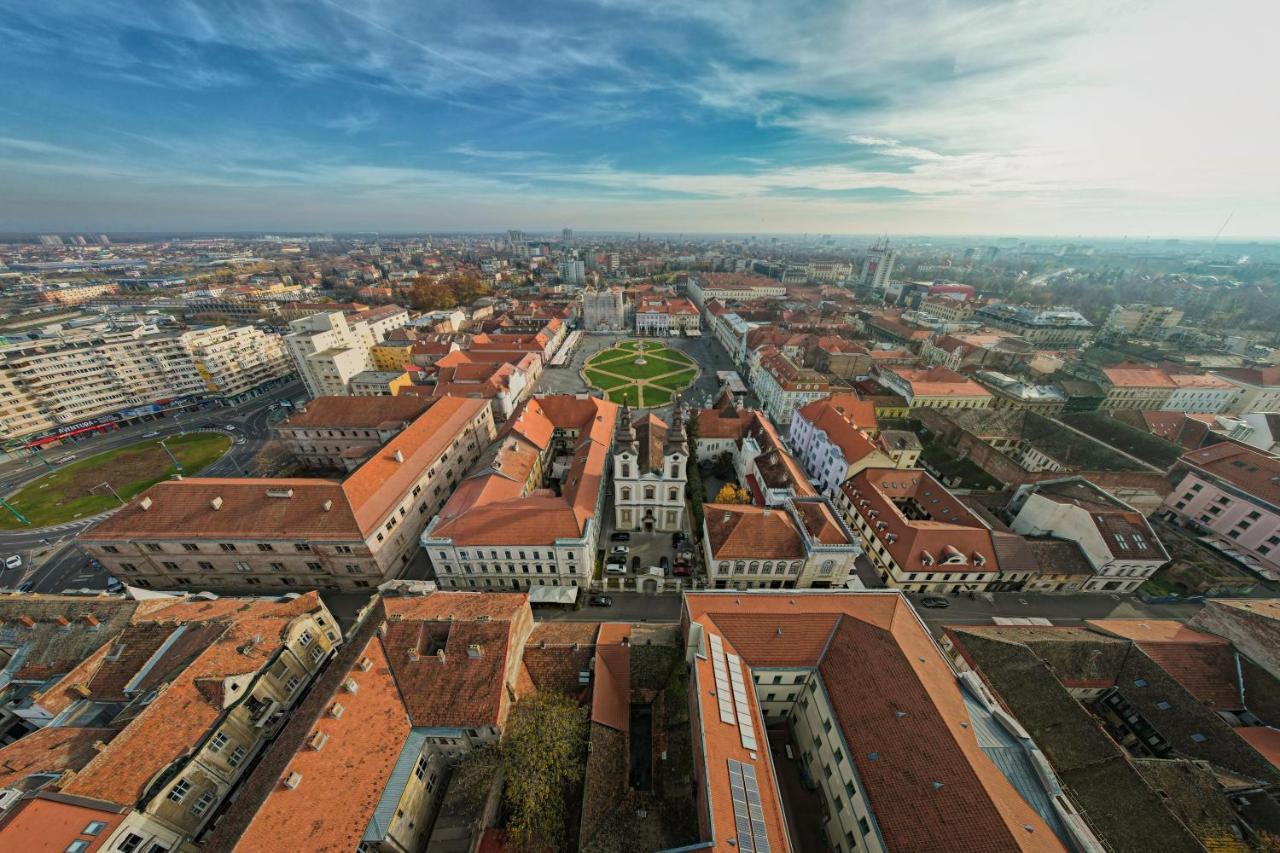 Cozy Apartment In The Historical City Center Timişoara Exteriör bild